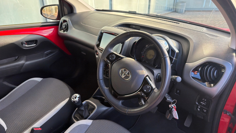 Toyota Aygo 1.0 VVT-i X-Play TSS 5dr Petrol Hatchback